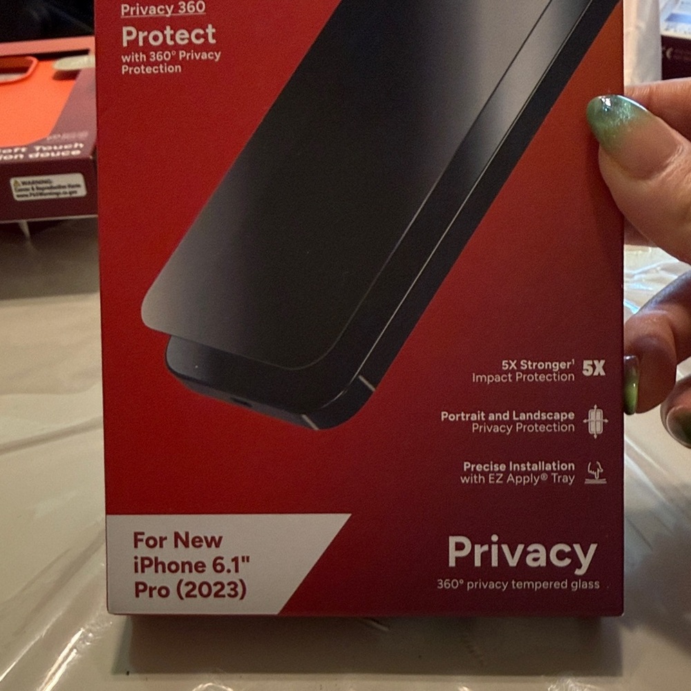 Privacy 360 Tempered Glass Screen Protector for iPhone 6.1" Pro (2023) - Black